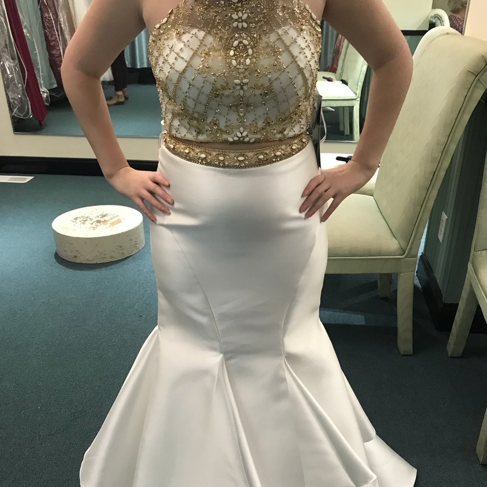 Prom dress